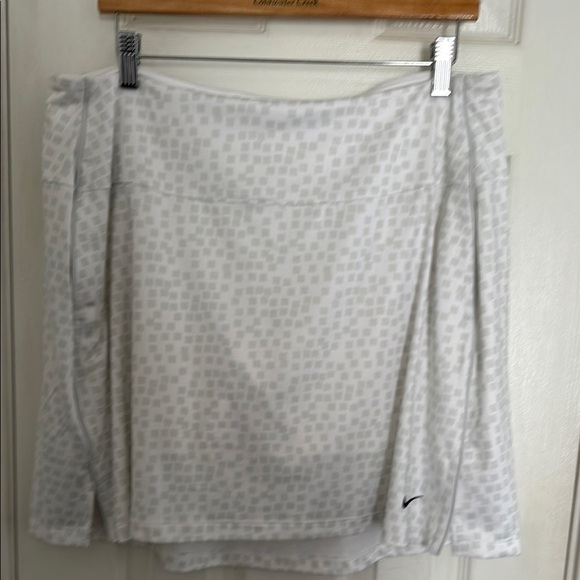 Nike Dri-Fit Gray Athletic Skort #339 - Picture 1 of 10